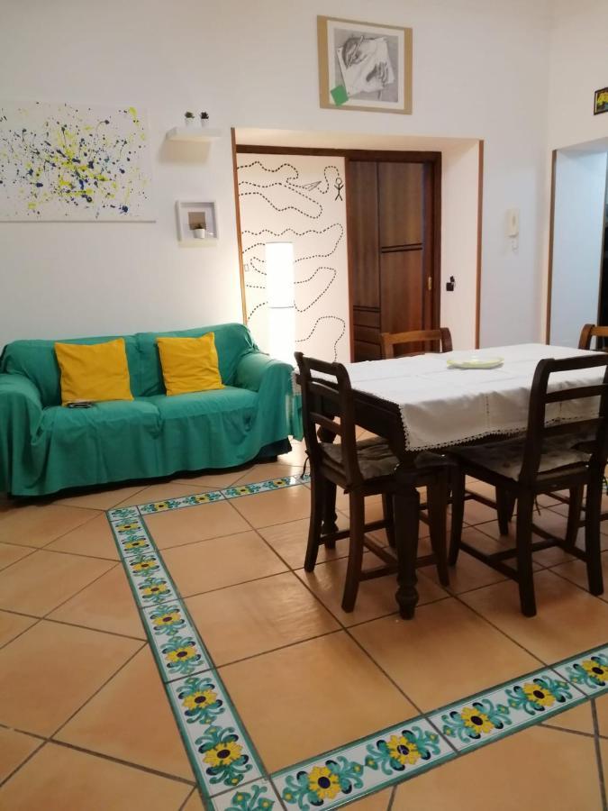 La Casa Di Tania A Napoli Διαμέρισμα Εξωτερικό φωτογραφία